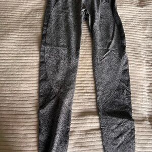 Gray Gymshark Leggings with pink waistband